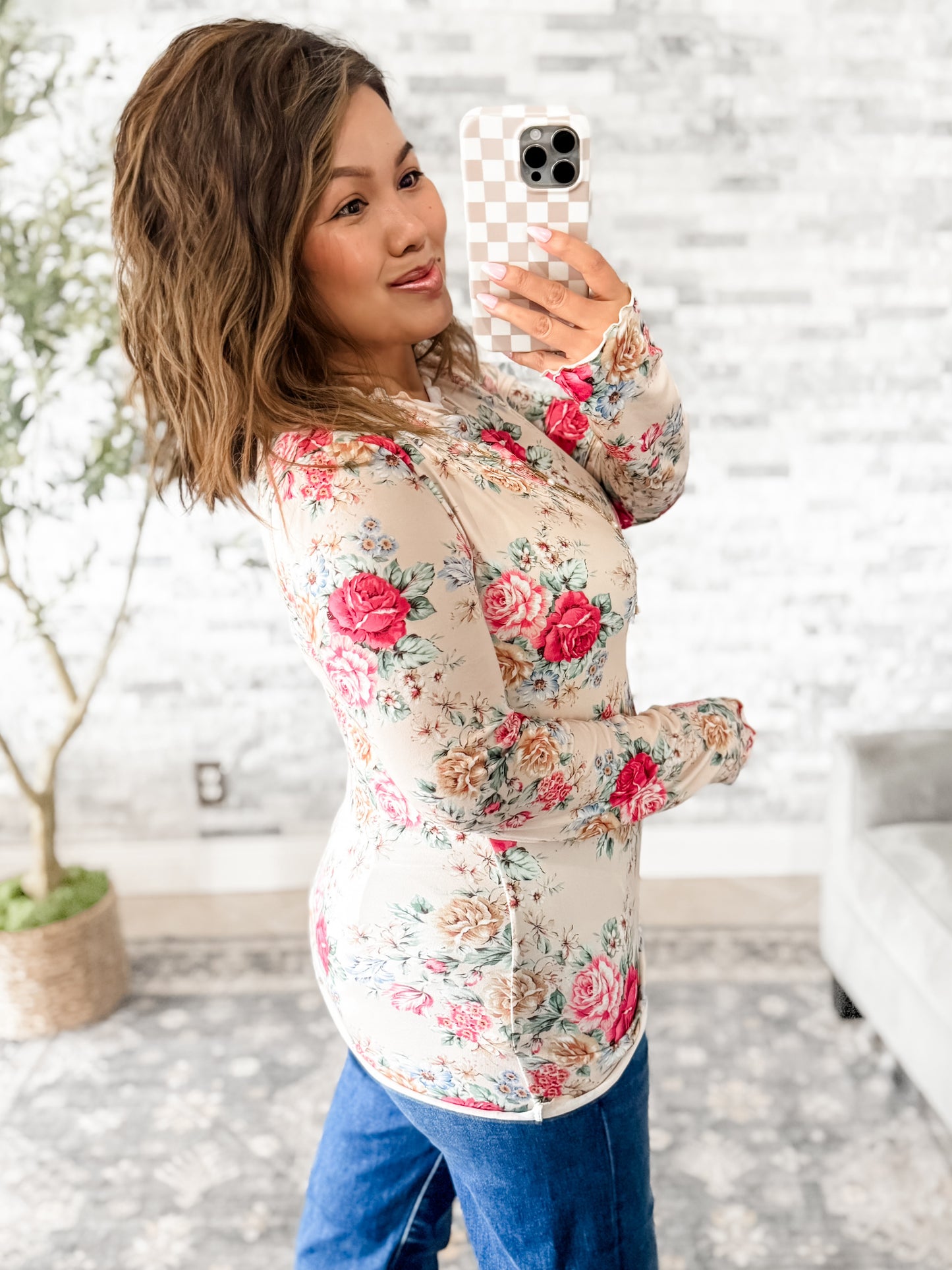 VINTAGE PETALS OATMEAL LONG SLEEVE TOP