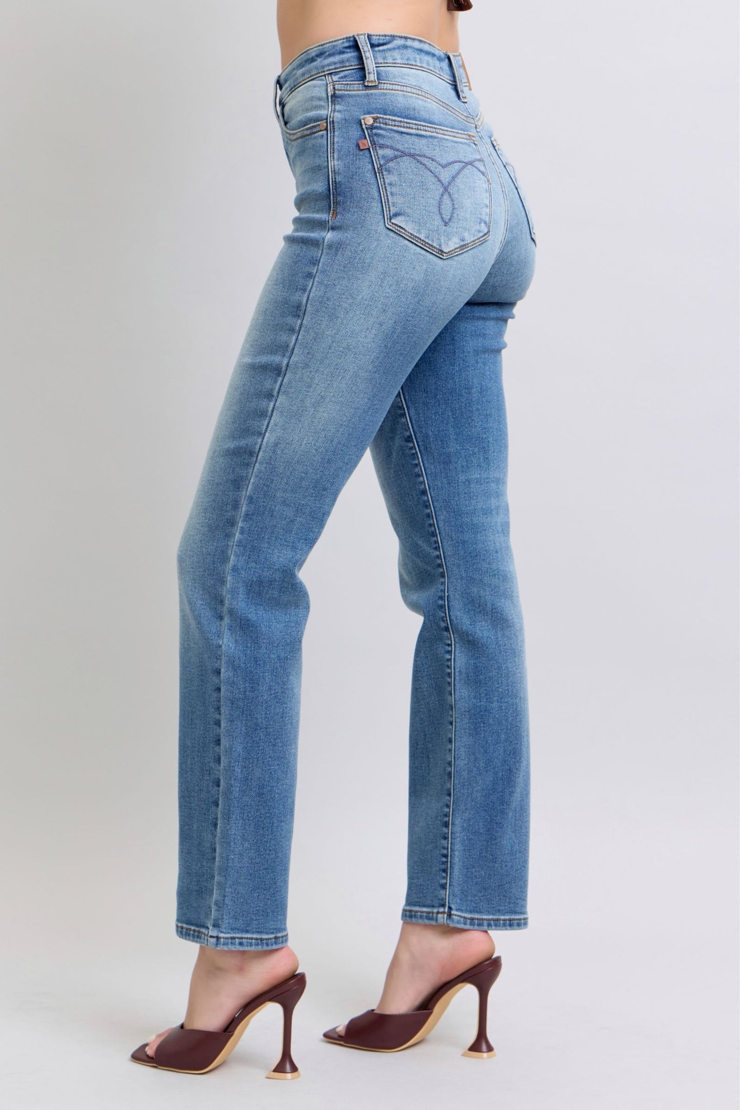 JUDY BLUE VINTAGE WASH STRAIGHT LEG JEANS w/ THERMAL LINING