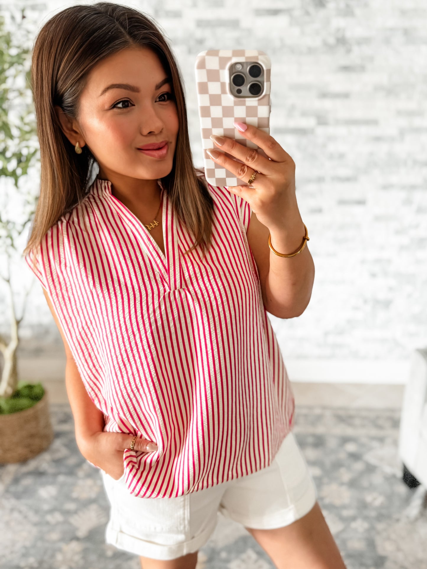 STRAWBERRY STRIPE SLEEVELESS WOVEN V NECK TOP