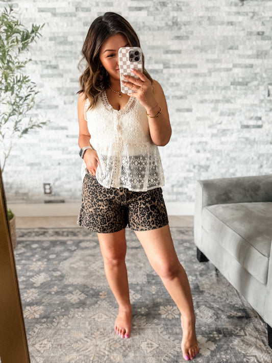 JUDY BLUE LEOPARD HIGH RISE RIGID MAGIC SHORTS