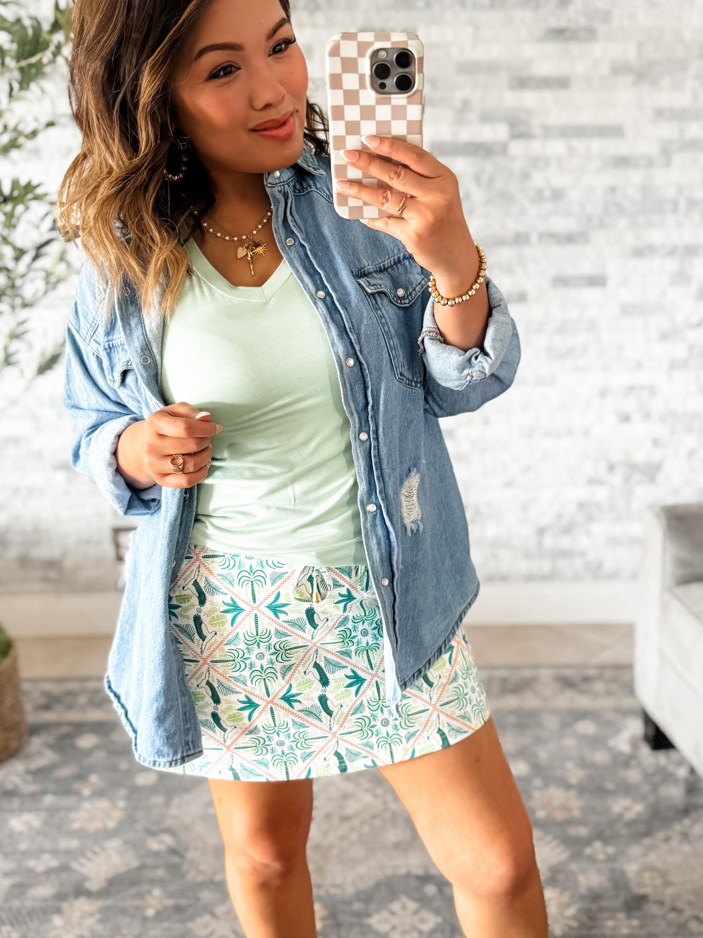 SOPHIE V NECK TEE - SEAFOAM GREEN