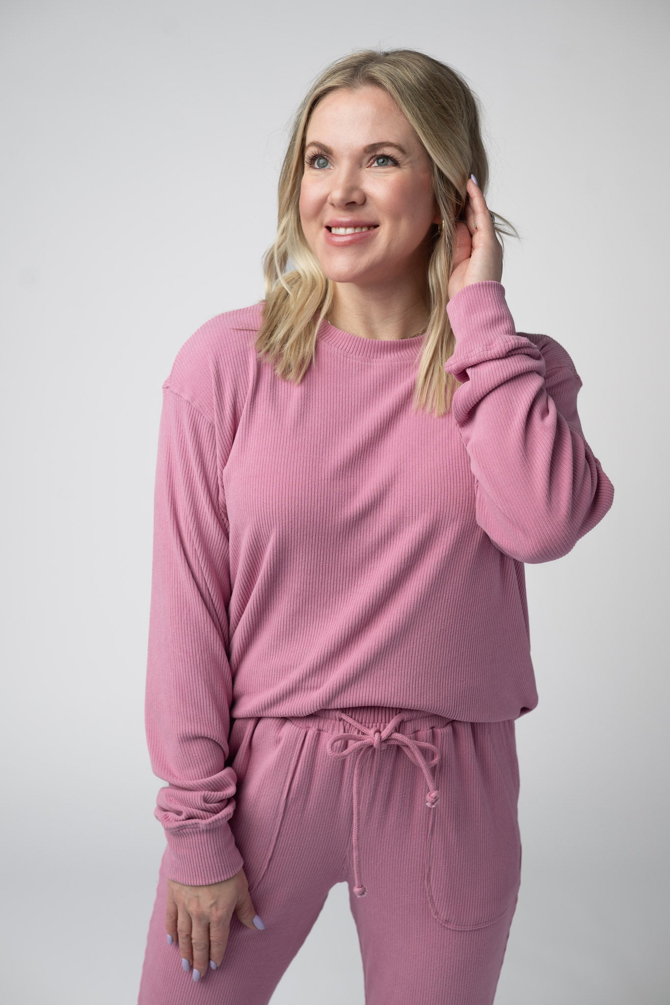 CORRINE RIBBED BRUSHED HACCI PULLOVER - ROSE