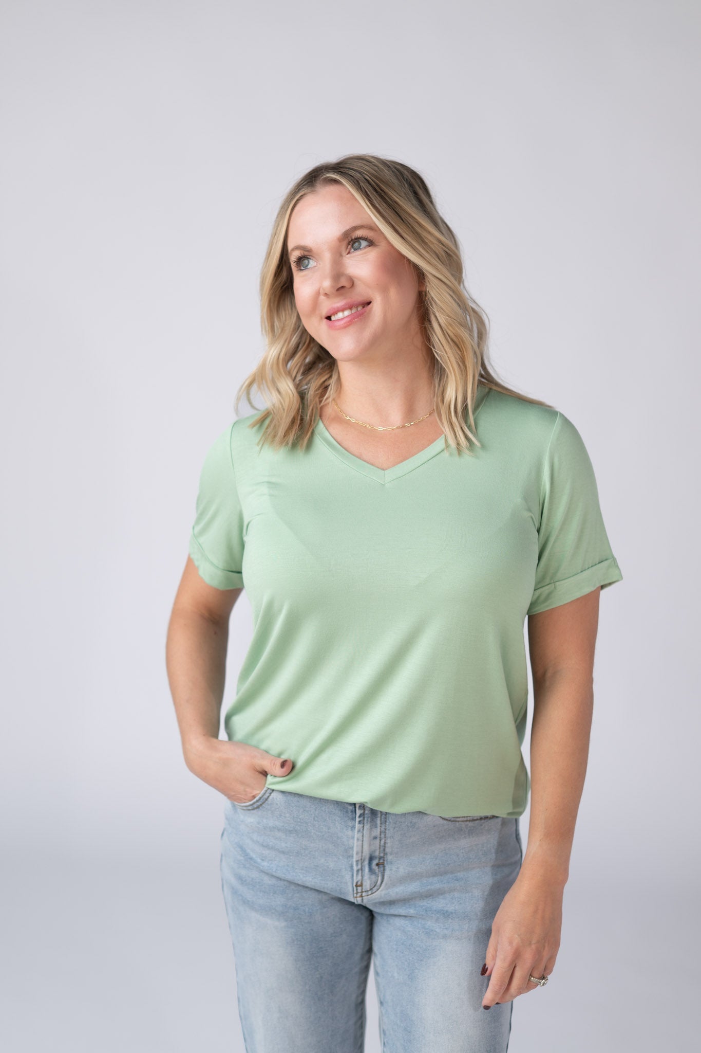 SOPHIE V NECK TEE - SEAFOAM GREEN