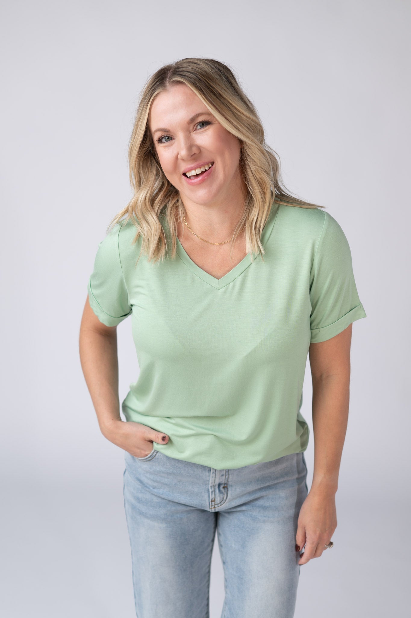 SOPHIE V NECK TEE - SEAFOAM GREEN