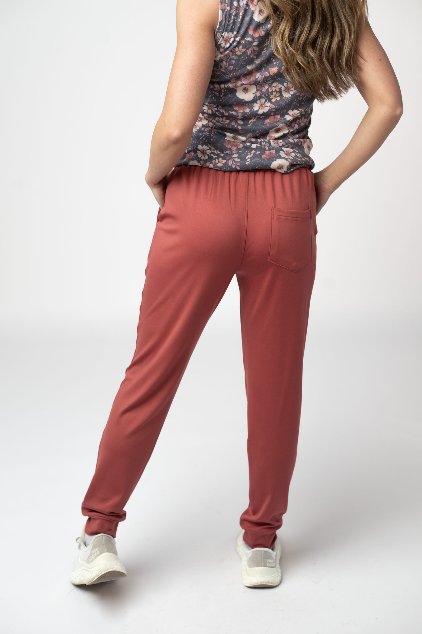 PREBOOK Cloud Joggers - Brick