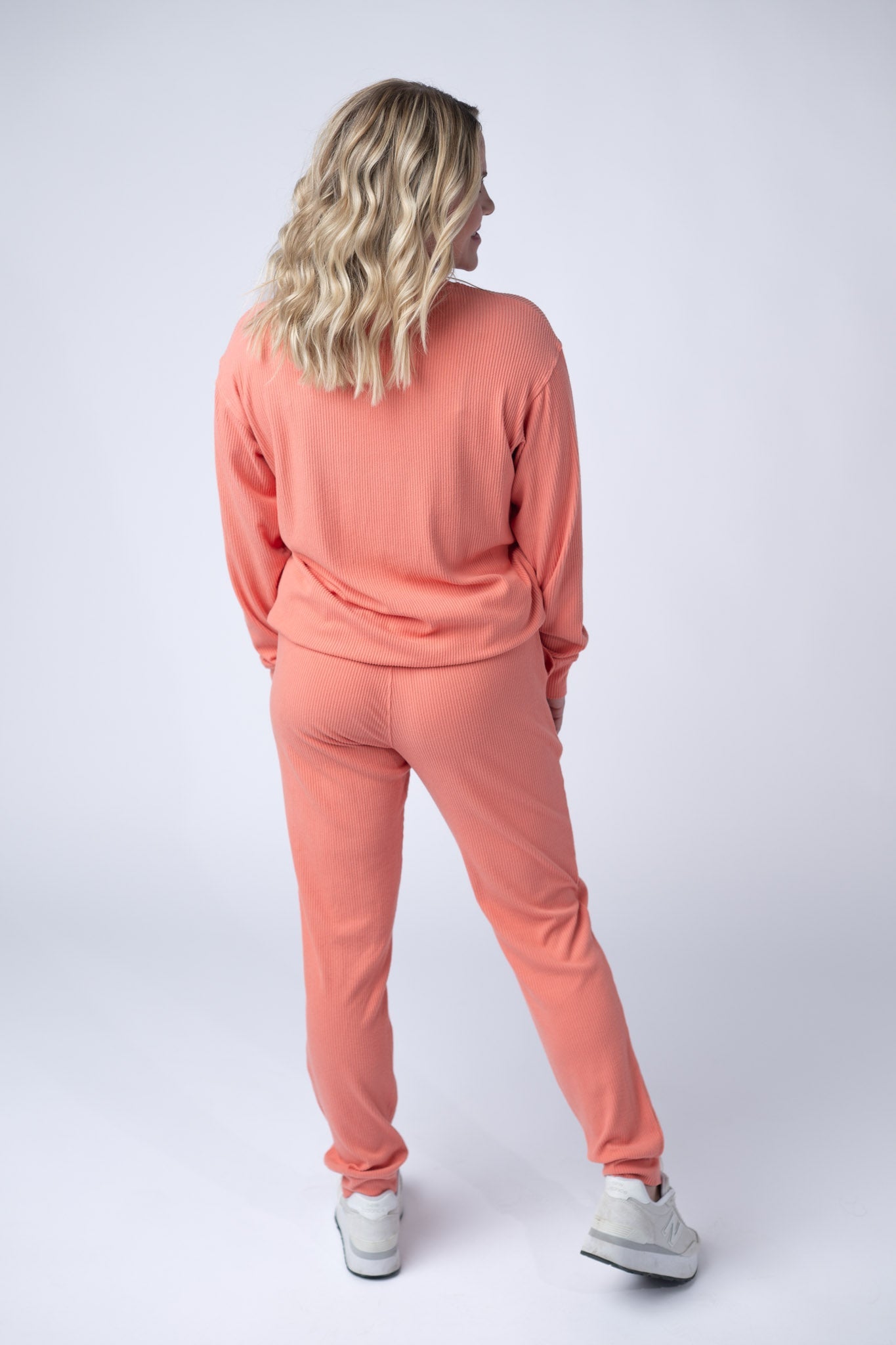 CORRINE RIBBED BRUSHED HACCCI PULLOVER - CORAL