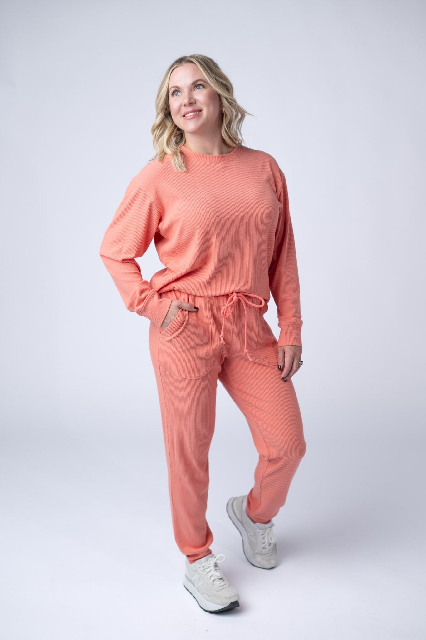 CORRINE RIBBED BRUSHED HACCCI PULLOVER - CORAL