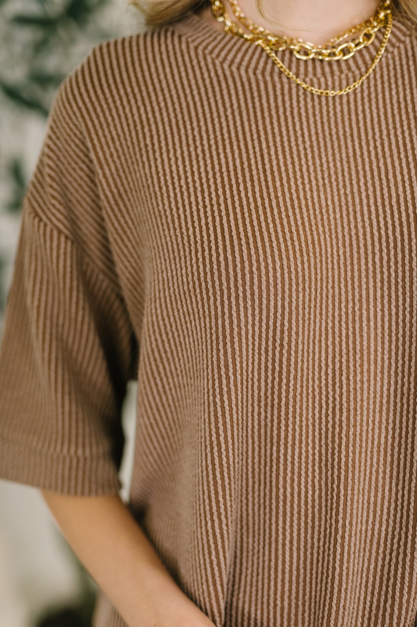 FIGHT THE FEELING WAVY RIBBED SET in BROWN
