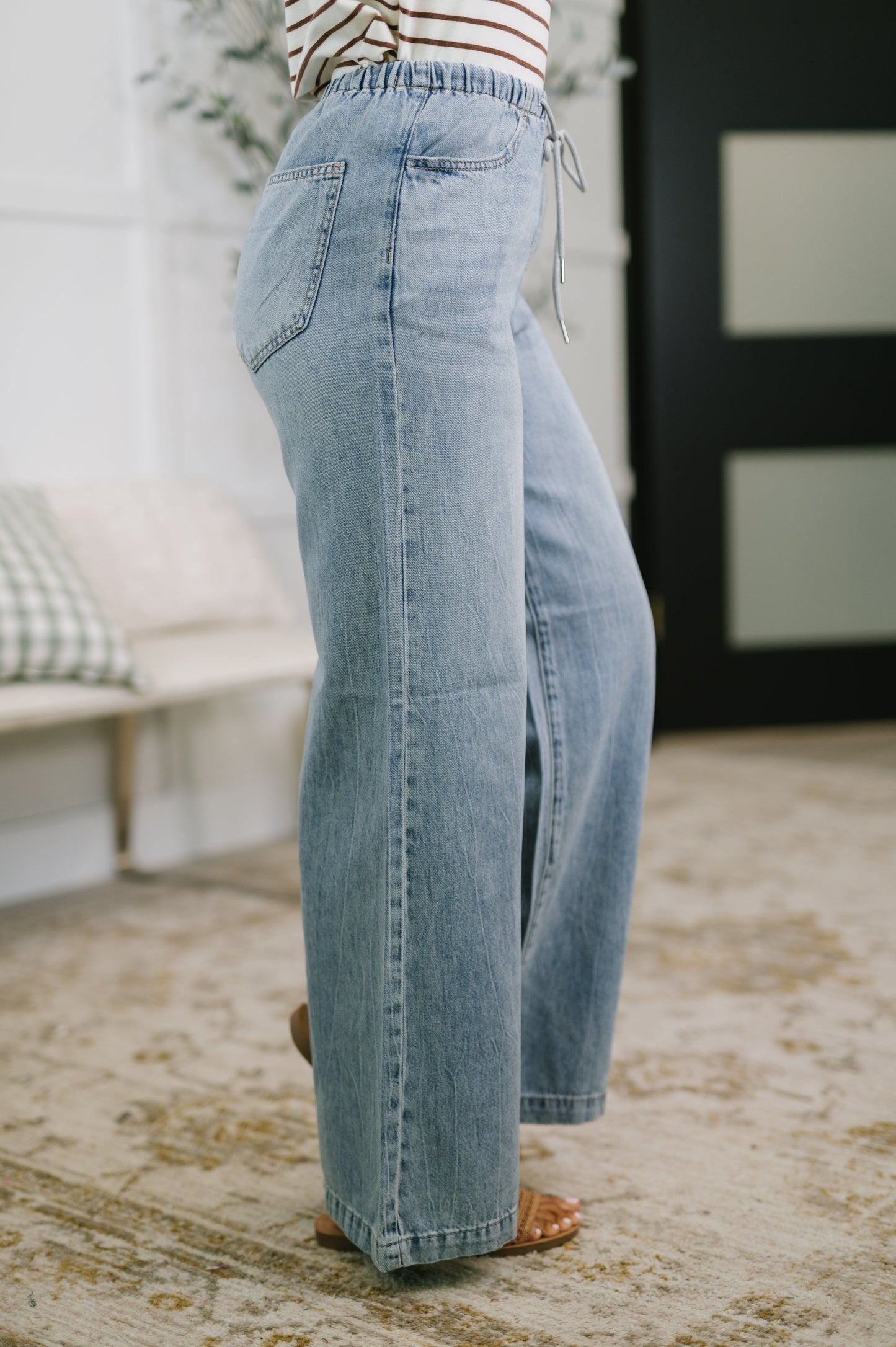 JUDY BLUE HIGH RISE PALAZZO FEATHERWEIGHT JEANS w/ DRAWCORD