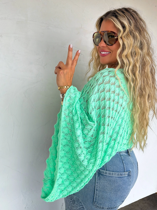 FREE SPIRIT BELL SLEEVE TOP in MINT