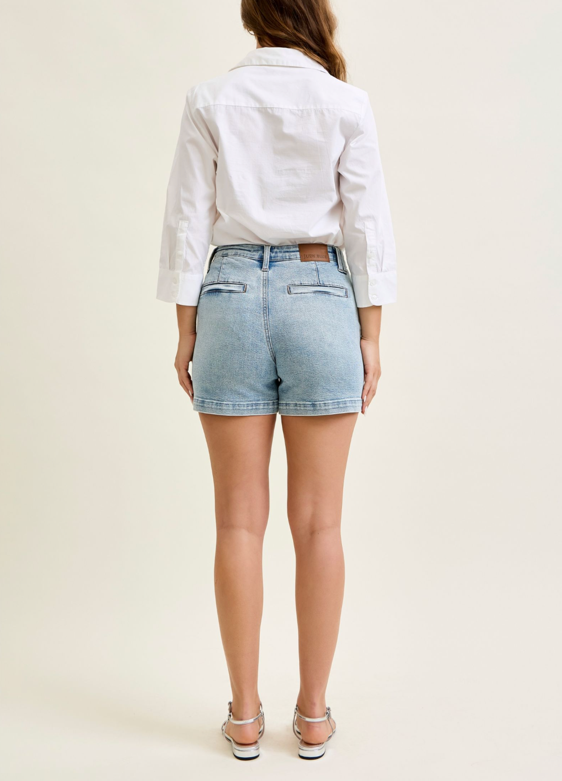 JUDY BLUE HIGH RISE MEDIUM WASH TROUSER SHORTS