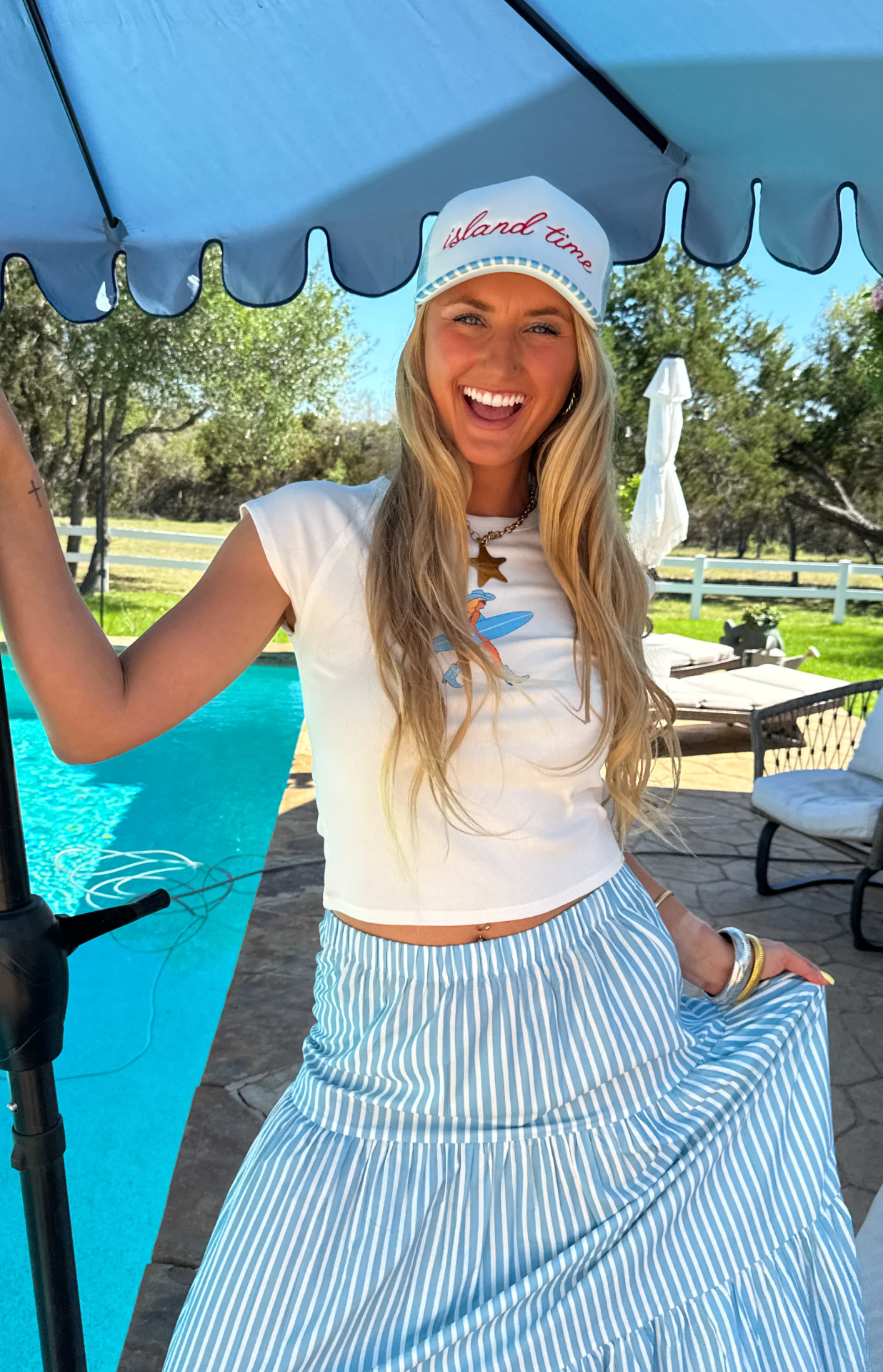 *PREORDER* SUMMER VIBES TRUCKER HATS - TWO COLORS