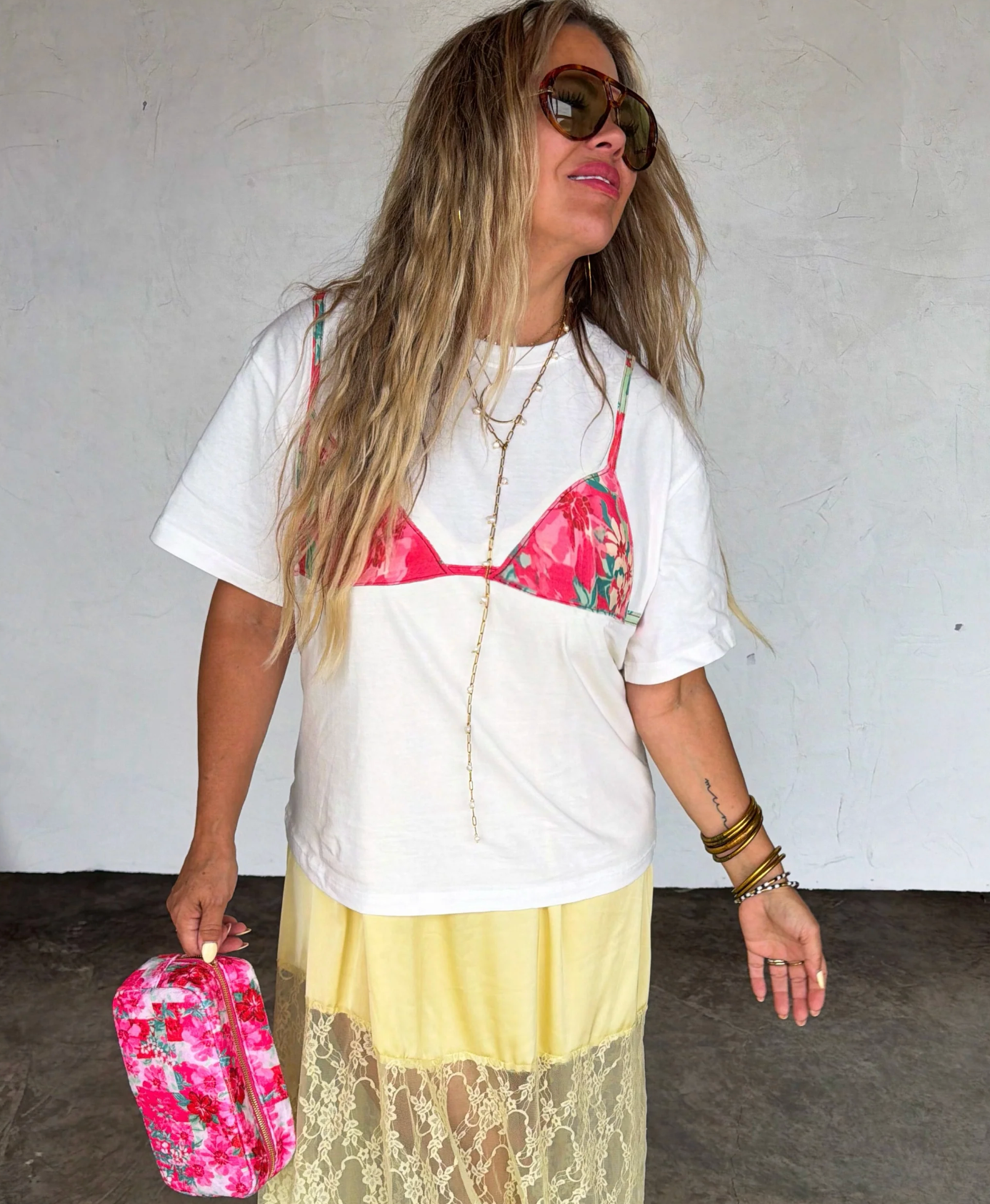 *PREORDER* SANDY TOES TEE - THREE COLORS
