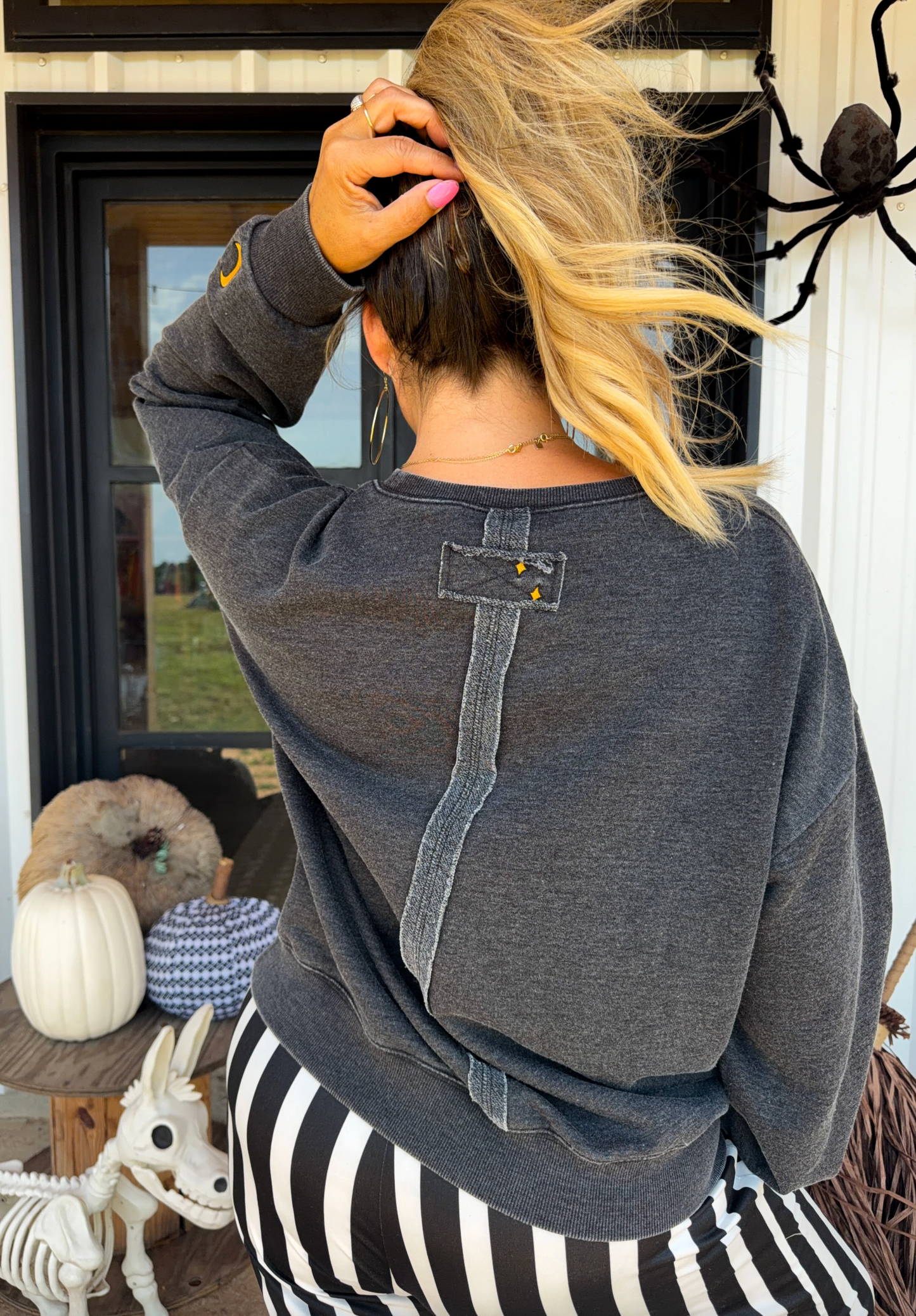*PREORDER* GHOST IN BLOOM PULLOVER