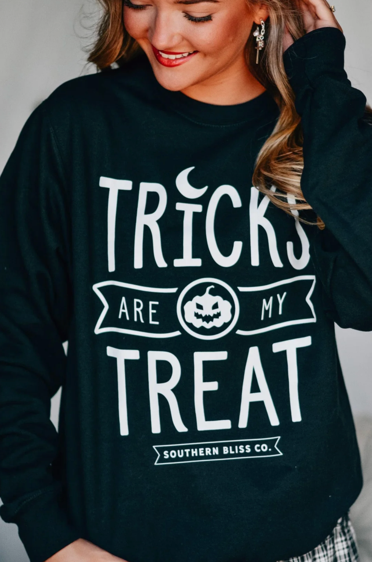 *PREORDER* TRICKS ARE MY TREAT PULLOVER