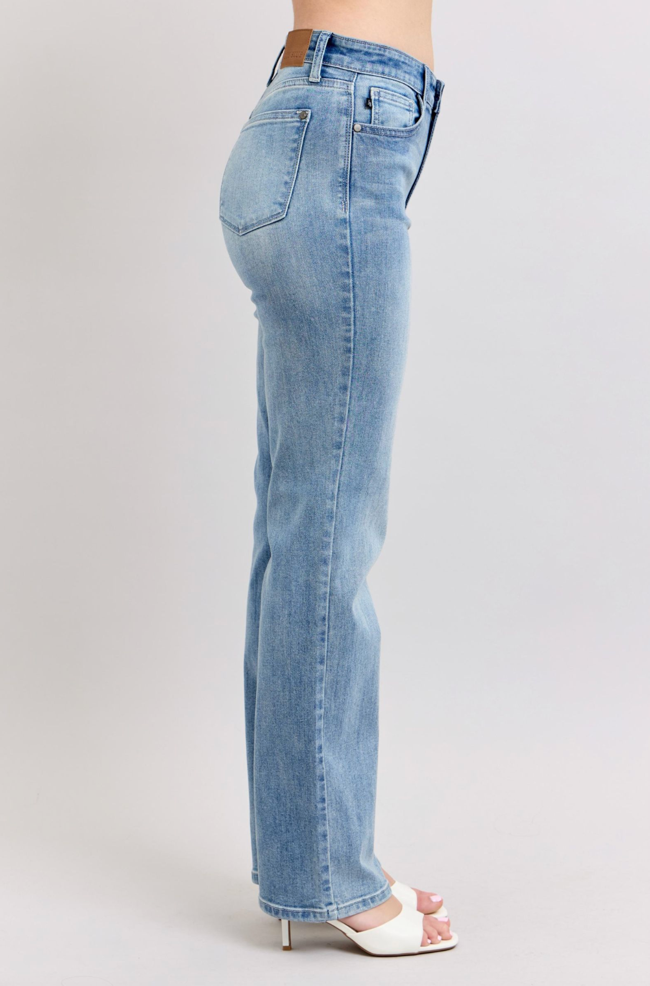 JUDY BLUE MID RISE 90s STRAIGHT LEG NON DISTRESSED JEANS