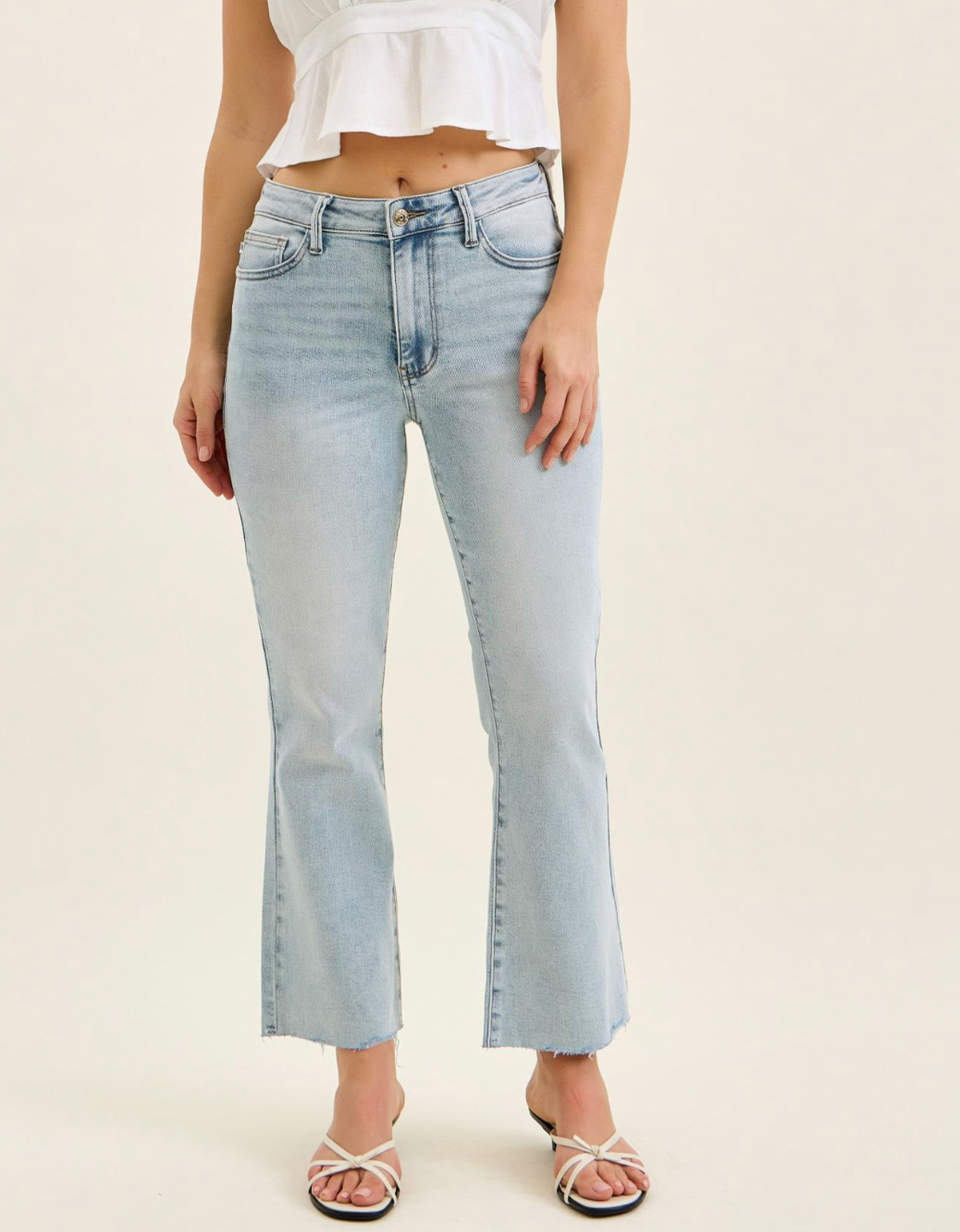 JUDY BLUE KICK FLARE CROPPED JEANS w/ RAW HEM